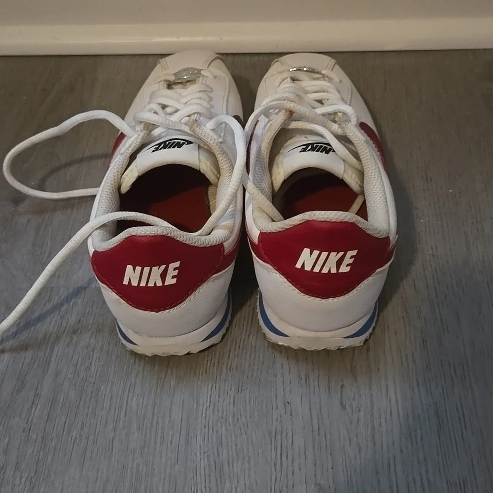 Nike Cortez 72 Tennis Shoes like Forrest Gump wore